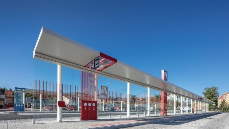 Nové autobusové nádraží v Sázavě