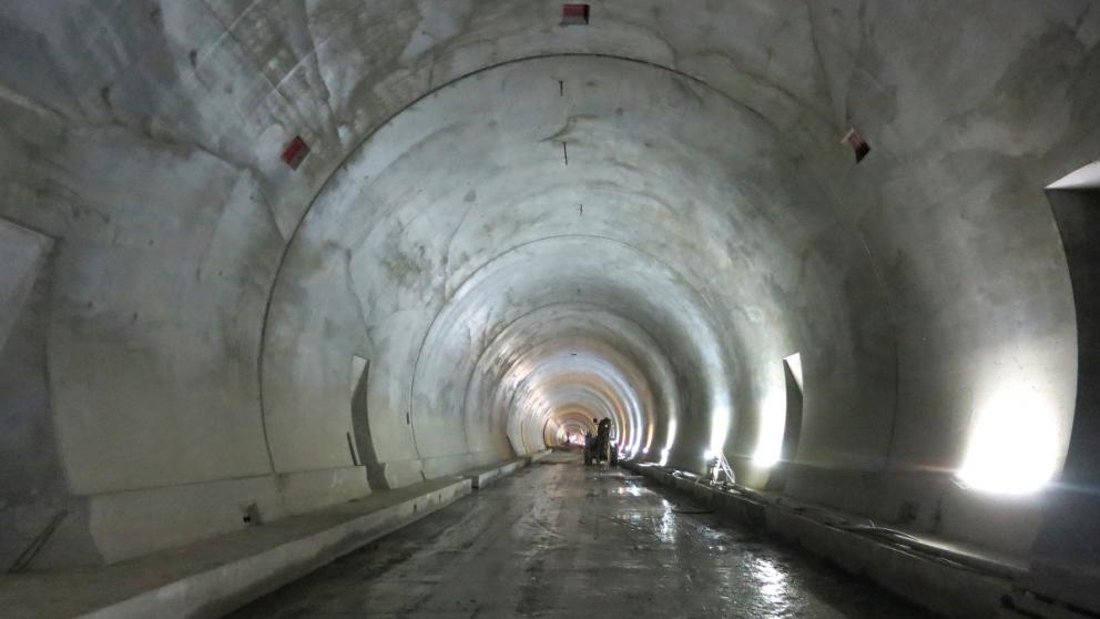 Dokončené definitivní ostění tunelu Prešov