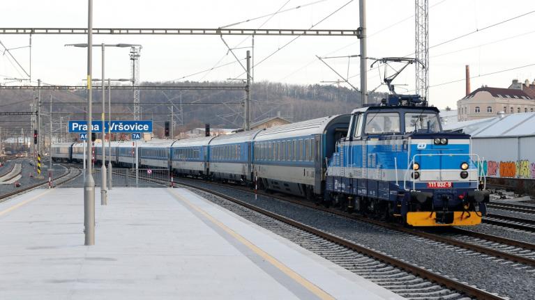 Rekonstrukce železničního koridoru Hostivař pokračuje podle plánu