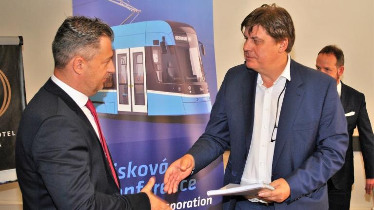 Ekova míří pod křídla Škoda Transportation