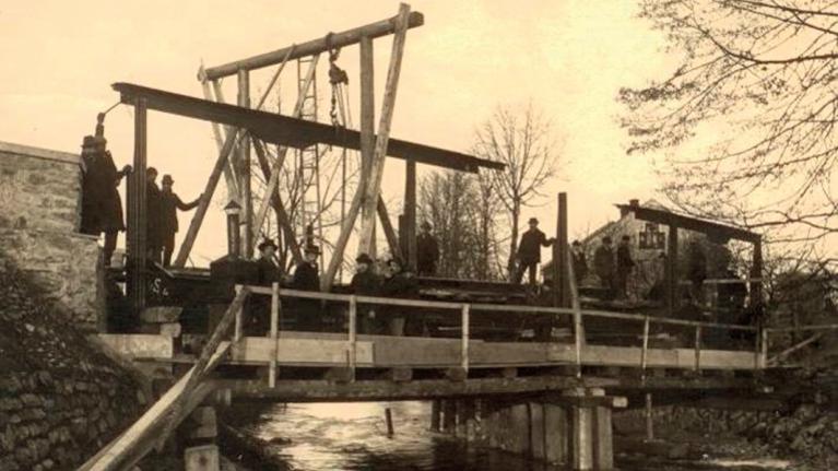 Skutečná únosnost 115 let starého mostu v Petrově