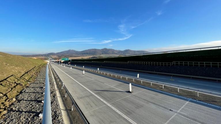 „Silnice smrti“ se mění na D48. Po nové dálnici se řidiči projedou z Frýdku Místku až k Novému Jičínu