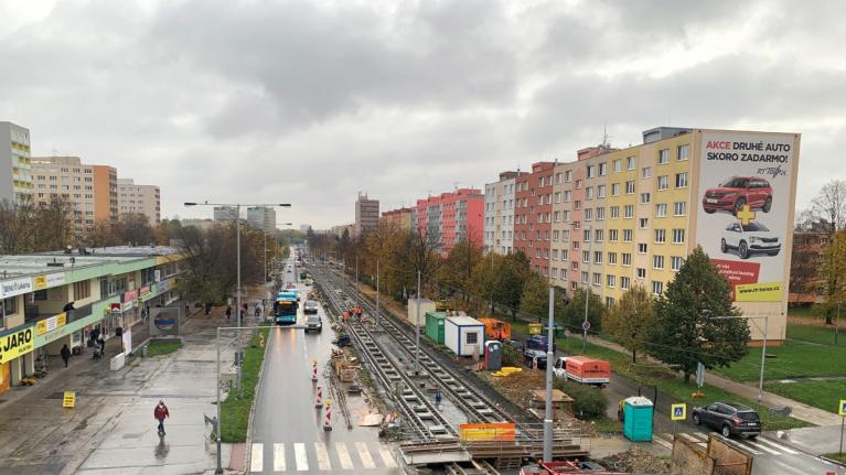 Colas CZ buduje novou infrastrukturu pro tramvaje i vlaky