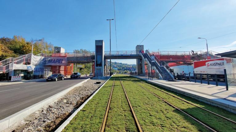 Modernizace tramvajové trati Dúbravsko‑Karloveské radiály (Bratislava)