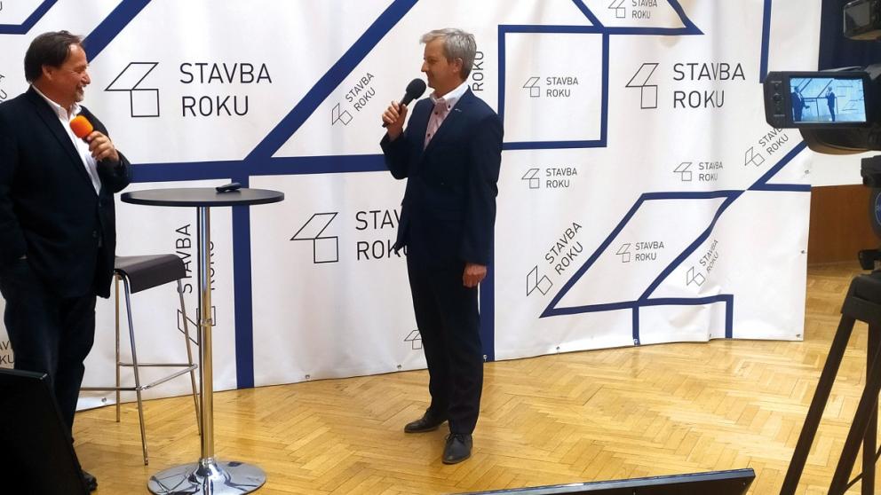Tomáš Slavíček přebírá ocenění RABF 2021