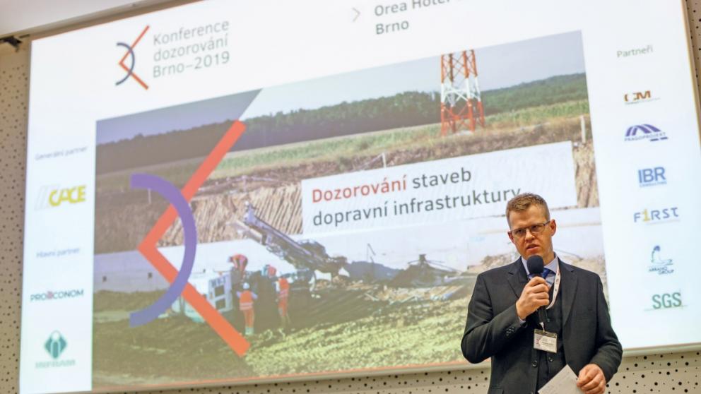 Dominik Adler na konferenci Dozorování 2019