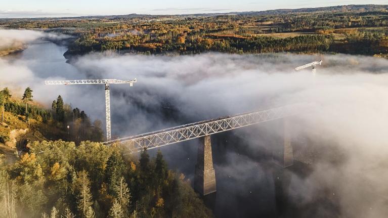 Orlík překlene největší železobetonový oblouk v Česku